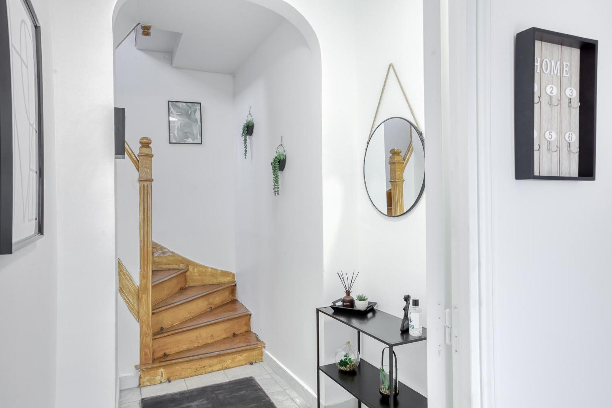 Maison 8 Personnes - Parking - Metro 7 Et Rer B A 6 Minutes ラ・クールヌーヴ エクステリア 写真